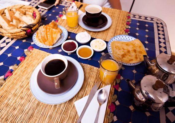 Breakfast in the desert at Erg Chigaga during a 2-day Sahara tour from Ouarzazate